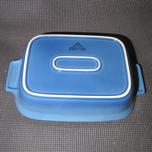 One (1} Bel Fer Enameled Ceramic 8 3/4" W x 14" long Rectangular Casseroles - Picture 4 of 4